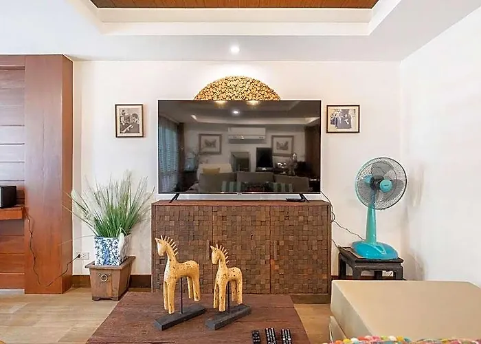 Miq Rama9 _villa 3br In City/jodd Fair/mrt/65”tv 曼谷