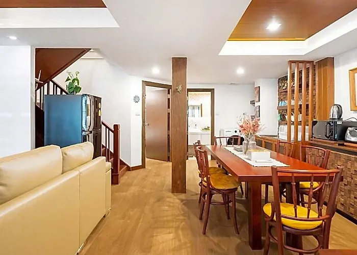 Miq Rama9 _villa 3br In City/jodd Fair/mrt/65”tv 酒店 2*