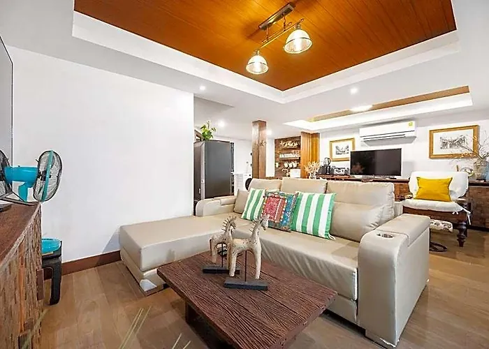 酒店 Miq Rama9 _villa 3br In City/jodd Fair/mrt/65”tv 曼谷