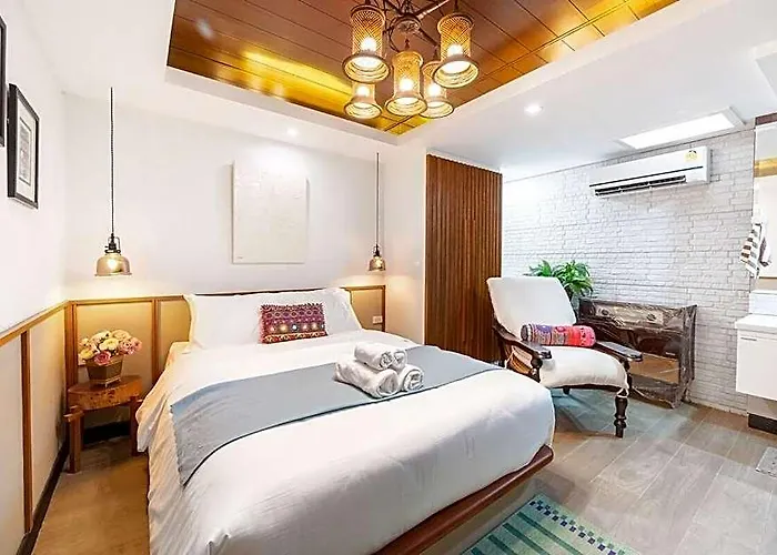 酒店 Miq Rama9 _villa 3br In City/jodd Fair/mrt/65”tv 2*