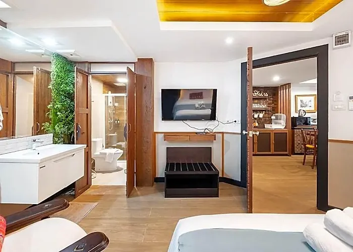 酒店 Miq Rama9 _villa 3br In City/jodd Fair/mrt/65”tv